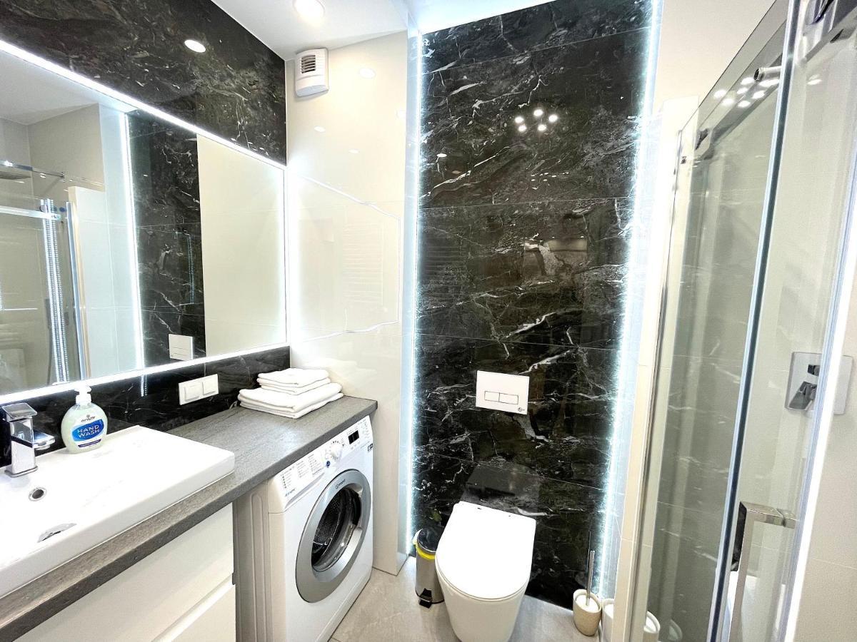 Apartament Superior Blue Przy Plazy- Free Pool, Saunas, Jacuzzi, Fitness, Salzgrotte โควอบเซก ภายนอก รูปภาพ